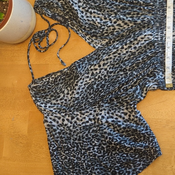 Super cute jumpsuit - Picture 3 of 4